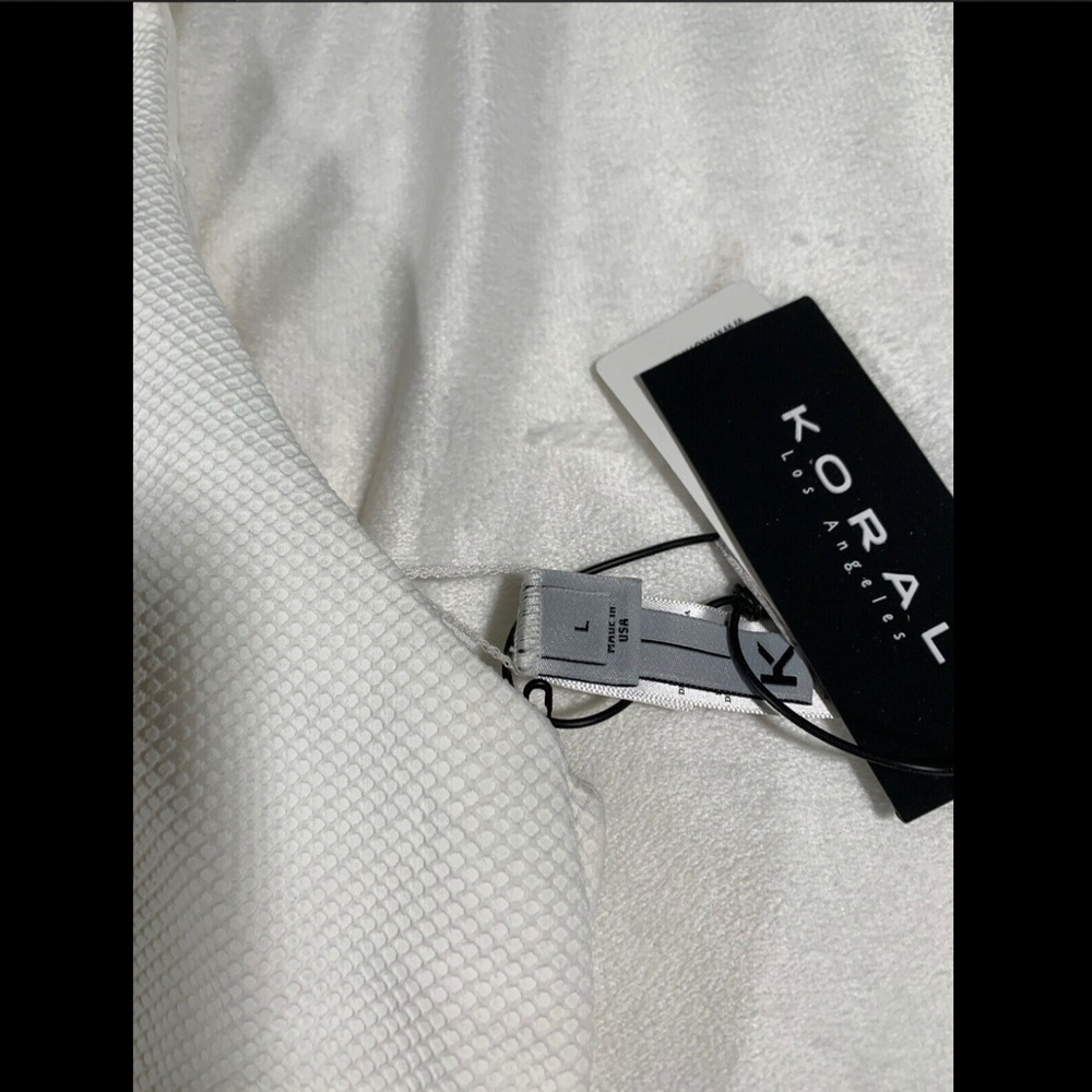 NWD‎ $105 Koral Loma Sports Bra in White [SZ Large ] - Picture 5 of 8